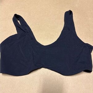 Women's Black Seamless Sports Bra